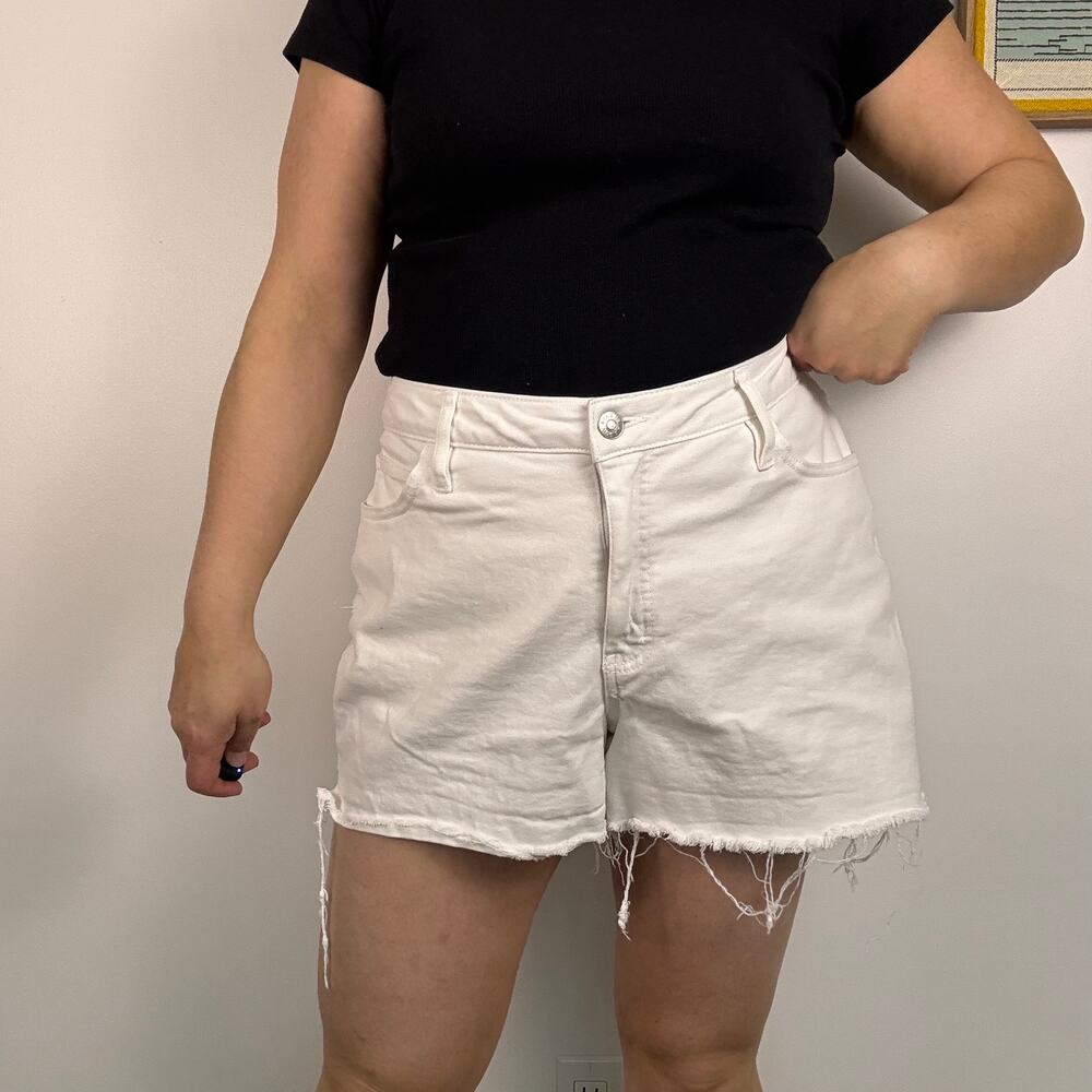 Target Ava & Viv denim High Rise midi Shorts White size 17